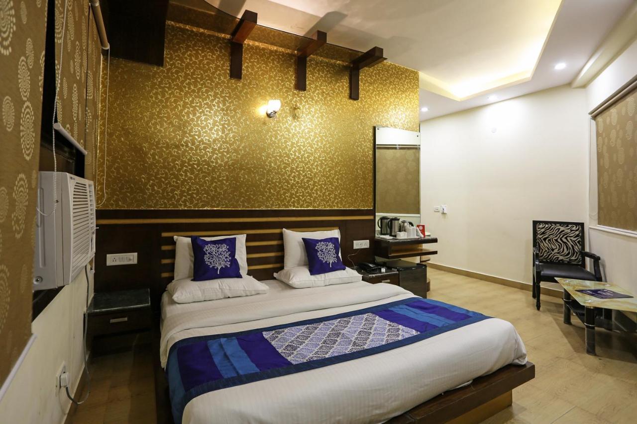Oyo Hotel Asko International Near Gurudwara Shri Bangla Sahib Nova Deli Exterior foto