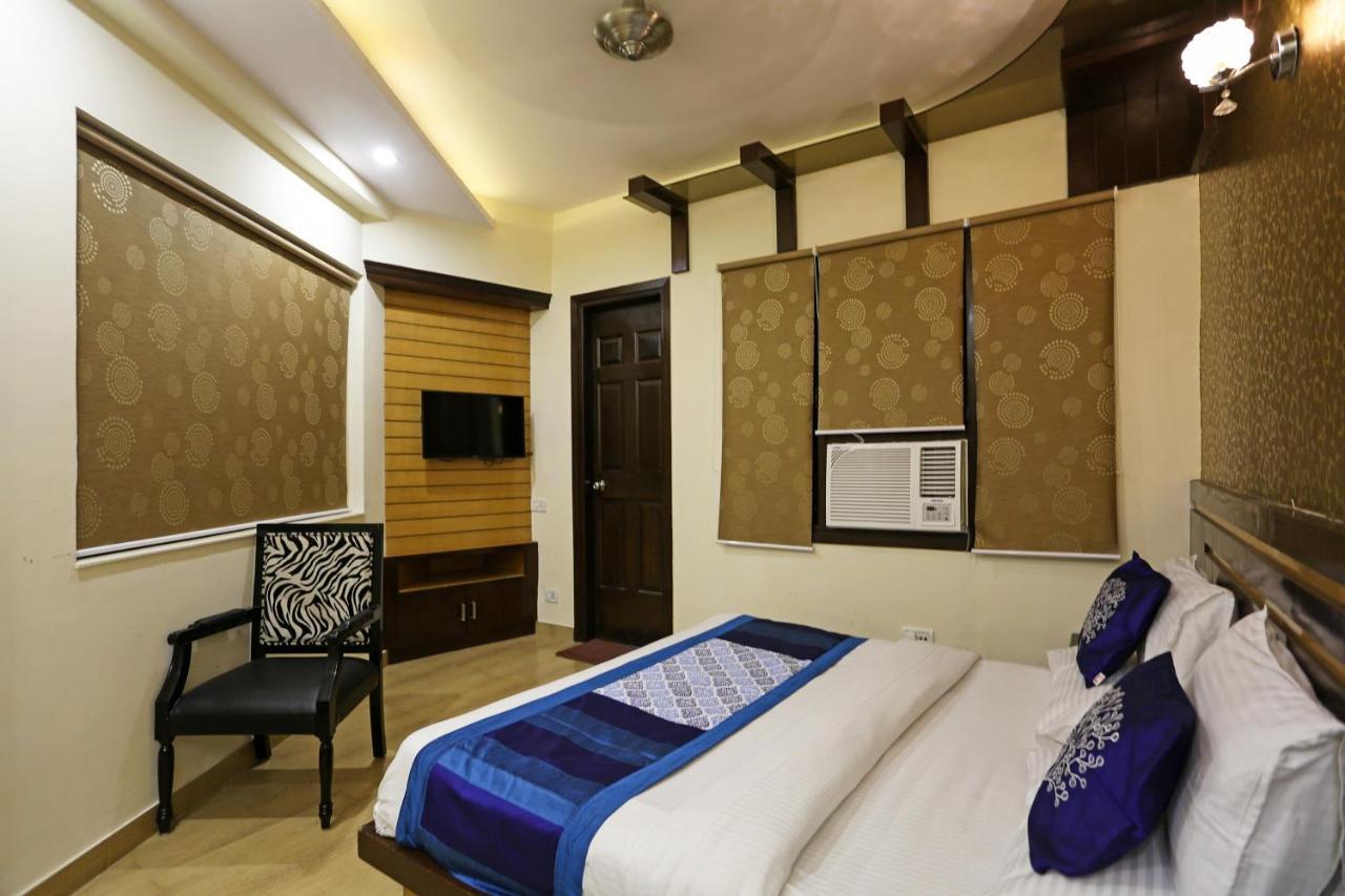 Oyo Hotel Asko International Near Gurudwara Shri Bangla Sahib Nova Deli Exterior foto